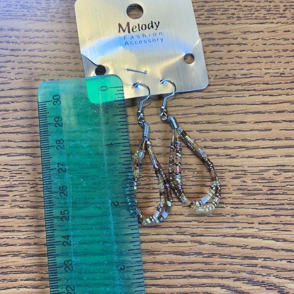 Beaded earrings - Picture 3 of 3